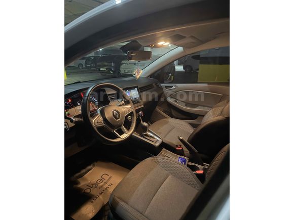 Renault Clio 1.3 TCe Touch 14900 km
