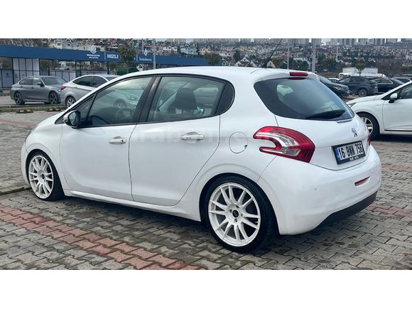 y様④⑨ Sahibinden Peugeot 208 1.4 HDi Access 2013 Model İstanbul 212.000
