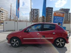 Son fiyattır Bayramdan sonra İstanbuldayım Sahibinden Peugeot 206 1.4 X-Design 2006 Model
