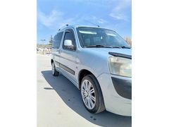 Sahibinden Peugeot Partner 2.0 HDI 2006 Model  301.450 km Mavi