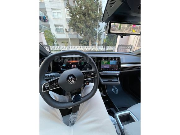 Sahibinden Renault Megane E-Tech Iconic 2023 Model