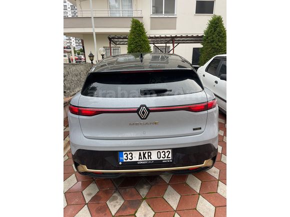 Sahibinden Renault Megane E-Tech Iconic 2023 Model