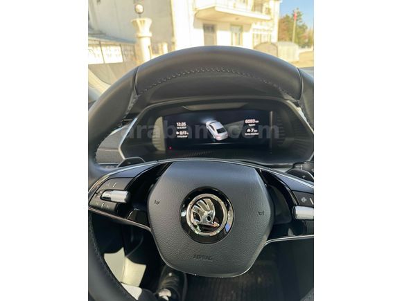 Sahibinden Skoda Octavia 1.5 e-Tec Premium 2023 Model  53.000 km Füme