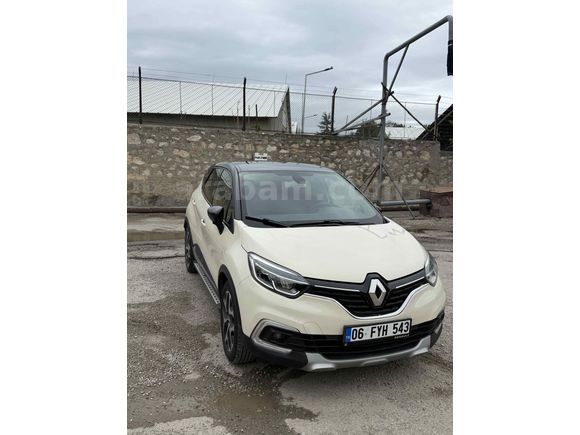 İlk Sahibinden Renault Captur 1.2 TCe Icon 2018 Model  90.000 km Beyaz