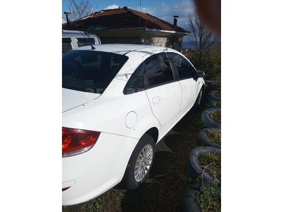 165.ooo kmFiat Linea 1.3 Multijet Pop 2015 Model