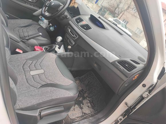 Sahibinden Renault Fluence 1.5 dCi Dynamique 2011 Model 