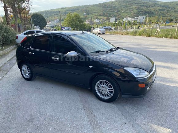 Sahibinden Ford Focus 1.6 Ghia 2001 Model  310.000 km Siyah