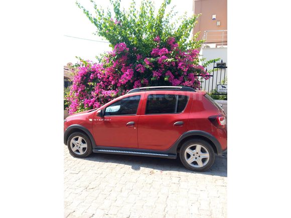 Sahibinden Dacia Sandero 1.5 dCi Stepway 2013 Model Erzurum 175.000 km Kırmızı