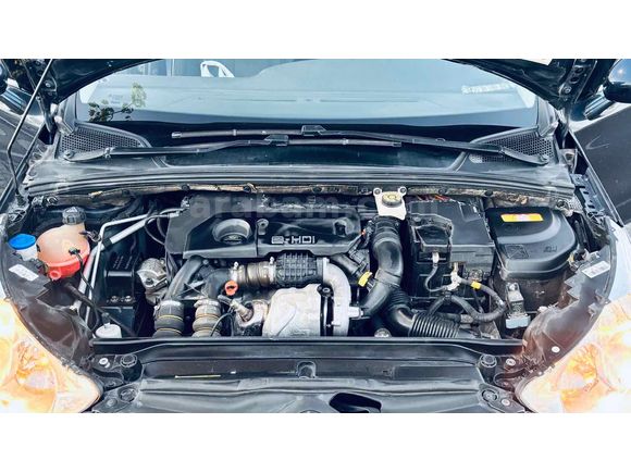 Sahibinden Citroen C4 1.6 e-HDi Confort Plus 2012 Model 