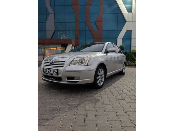 Sahibinden Toyota Avensis 1.6 Comfort 2004 Model 