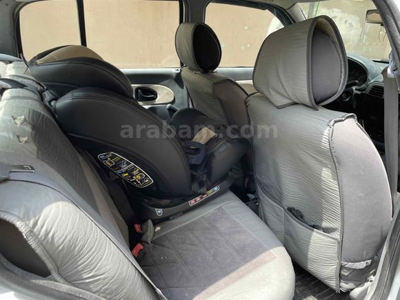 Sahibinden Renault Clio 1.4 2000 Model 