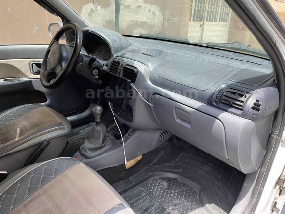 Sahibinden Renault Clio 1.4 2000 Model 