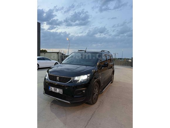 Sahibinden 2023 Otomatik Peugeot Rifter Allure 