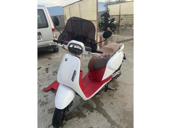 QJ LTM 125 2023  