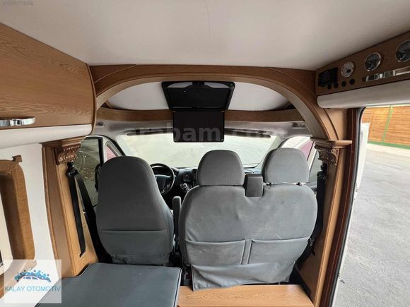 Peugeot boxer motokaravan full yapılı