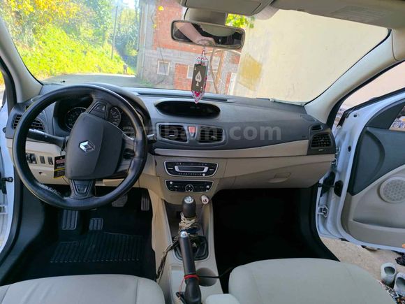 Sahibinden Renault Megane 1.5 dCi Expression Plus 2011 Model 