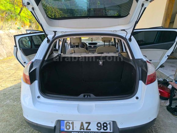 Sahibinden Renault Megane 1.5 dCi Expression Plus 2011 Model 