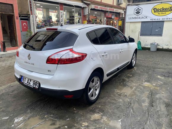 Sahibinden Renault Megane 1.5 dCi Expression Plus 2011 Model 