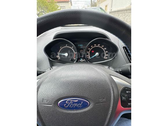 Sahibinden Ford Tourneo Courier 1.6 TDCi Titanium Plus 2015 Model 
