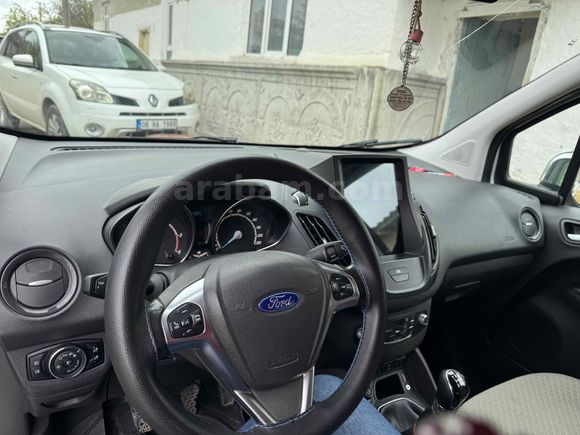 Sahibinden Ford Tourneo Courier 1.6 TDCi Titanium Plus 2015 Model 