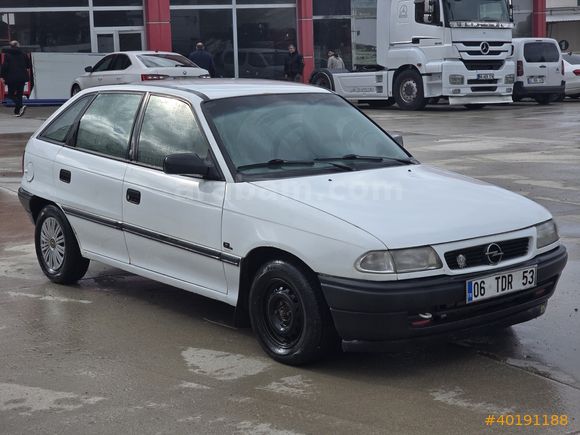 ''ŞAHBAZLAR''DAN 1994 MODEL OPEL ASTRA F