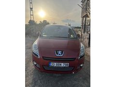 Sahibinden Peugeot 5008 1.6 HDi Premium 2010 Model  217.000 km Kırmızı