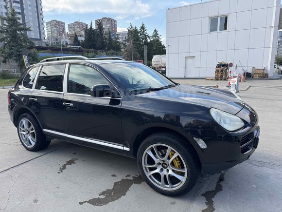 Sahibinden Porsche Cayenne 4.5 S 2004 Model 
MANTIKLI  takas olur 
 