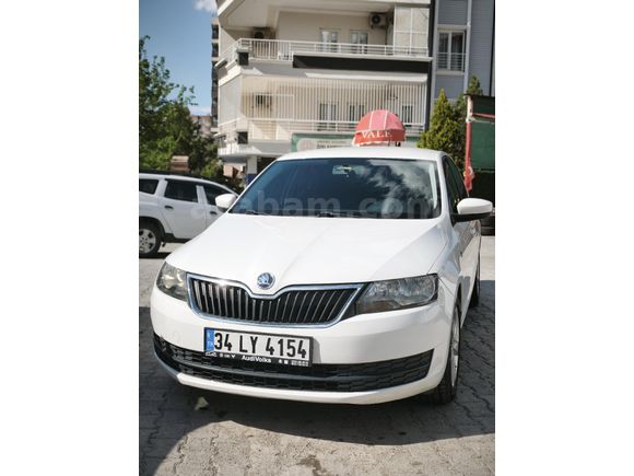 Sahibinden Skoda Rapid 1.6 TDI Ambition 2015 Model hatasız boyasız 249.000 km Beyaz