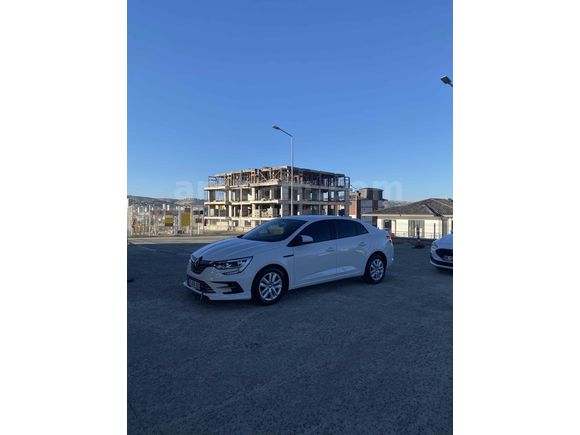 Sahibinden Renault Megane 1.3 TCe Joy 2021 Model 