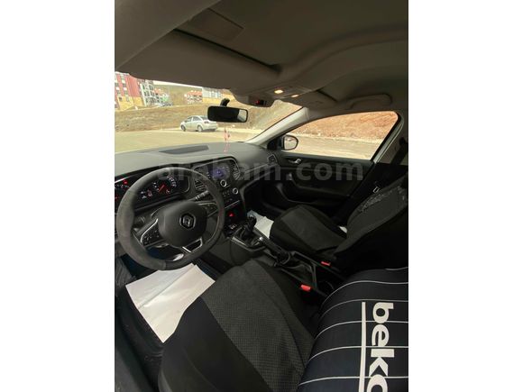 Sahibinden Renault Megane 1.3 TCe Joy 2021 Model 