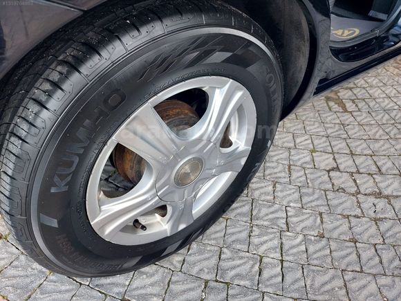 OTOMATİK VİTES 2.SAHİBİNDEN TR TEK PLATİNİUM PAKET NOTE HATASIZ.