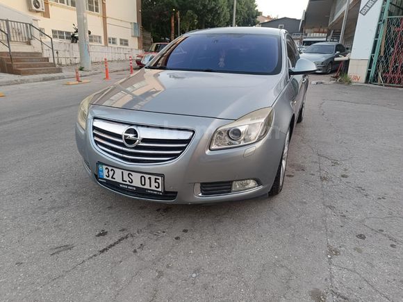 bayrama özel son fiyat Sahibinden Opel Insignia 1.4 T Edition Elegance 2012 Model  177.000 km Füme