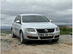 2006Passat 1.6 Trendline DEĞİŞEN YOK  YANLARDA 6 boya