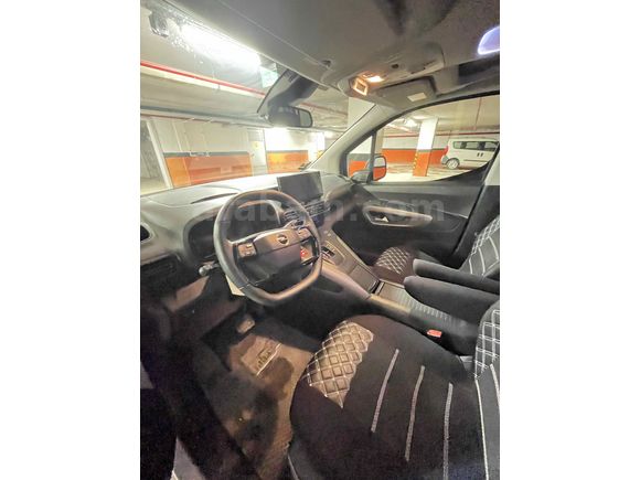 Sahibinden Opel Combo 1.5 CDTI Ultimate 2024 Model  17.000 km Beyaz