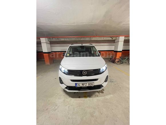 Sahibinden Opel Combo 1.5 CDTI Ultimate 2024 Model  17.000 km Beyaz