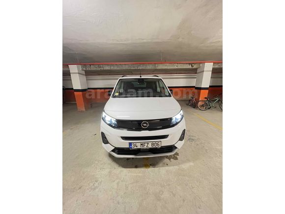 Sahibinden Opel Combo 1.5 CDTI Ultimate 2024 Model  17.000 km Beyaz
