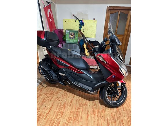 Sahibinden  kırmızı forza  9800 km 