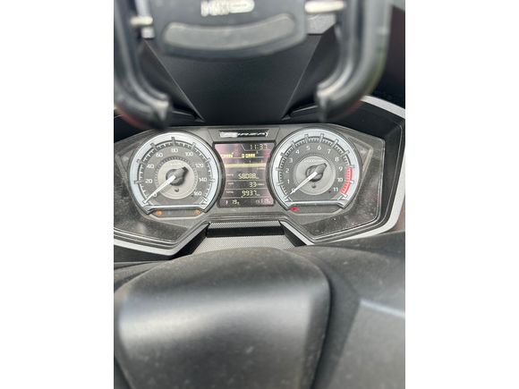 Sahibinden  kırmızı forza  9800 km 