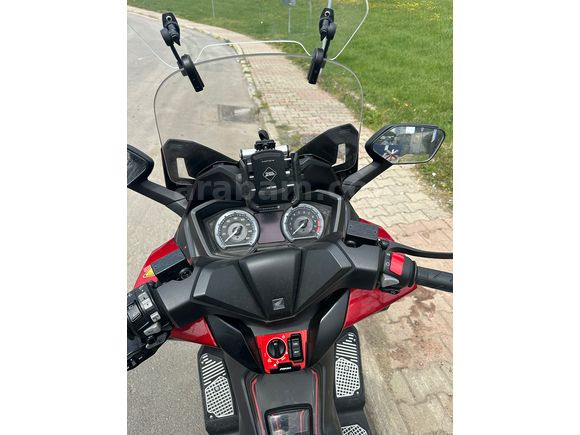 Sahibinden  kırmızı forza  9800 km 