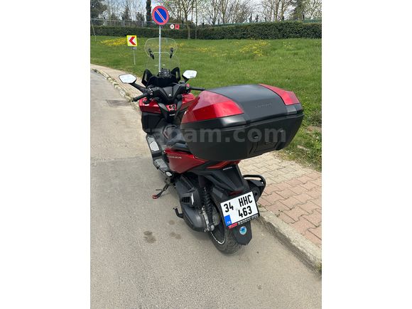 Sahibinden  kırmızı forza  9800 km 