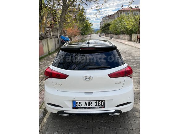 Sahibinden Hyundai i20 1.4 CRDi Style 2016 Model 