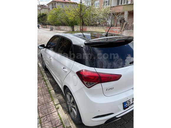 Sahibinden Hyundai i20 1.4 CRDi Style 2016 Model 
