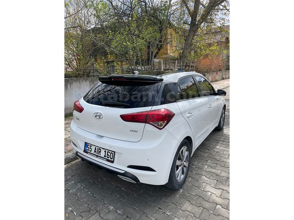 Sahibinden Hyundai i20 1.4 CRDi Style 2016 Model 