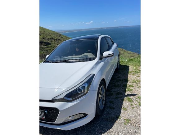 Sahibinden Hyundai i20 1.4 CRDi Style 2016 Model 