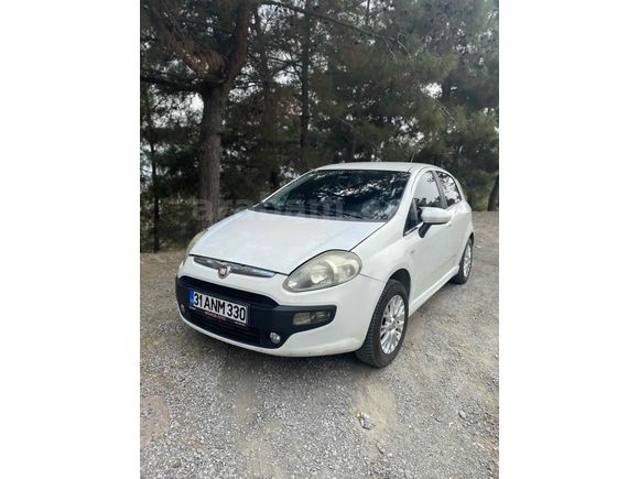 Ful paket Fiat Punto EVO 1.4 Dynamic 2011 Model  Beyaz