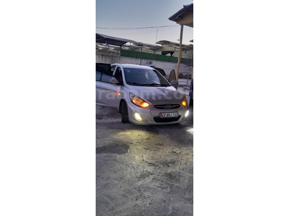 Sahibinden Hyundai Accent Blue 1.6 CRDI Biz 2012 Model