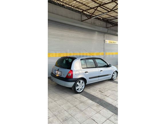 Sahibinden Renault Clio 1.4 RXT 2002 Model 