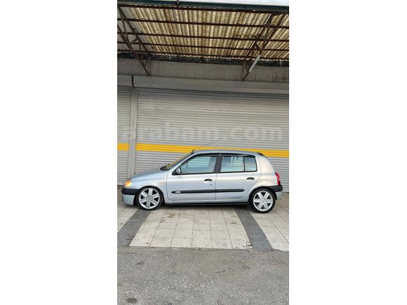 Sahibinden Renault Clio 1.4 RXT 2002 Model 
