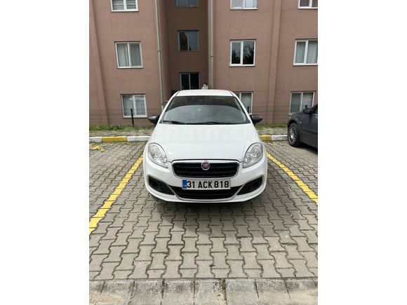 Sahibinden Fiat Linea 1.3 Multijet Pop 2015 Model İstanbul 150.000 km Beyaz