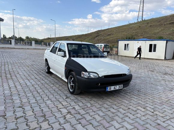 Sahibinden Ford Escort 1.6 CLX 1996 Model
